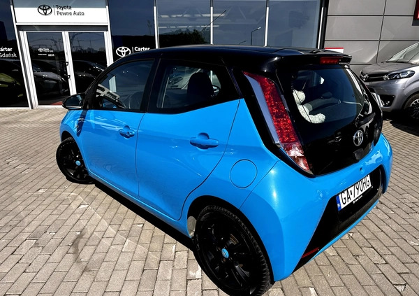 Toyota Aygo cena 38900 przebieg: 79900, rok produkcji 2015 z Prochowice małe 191